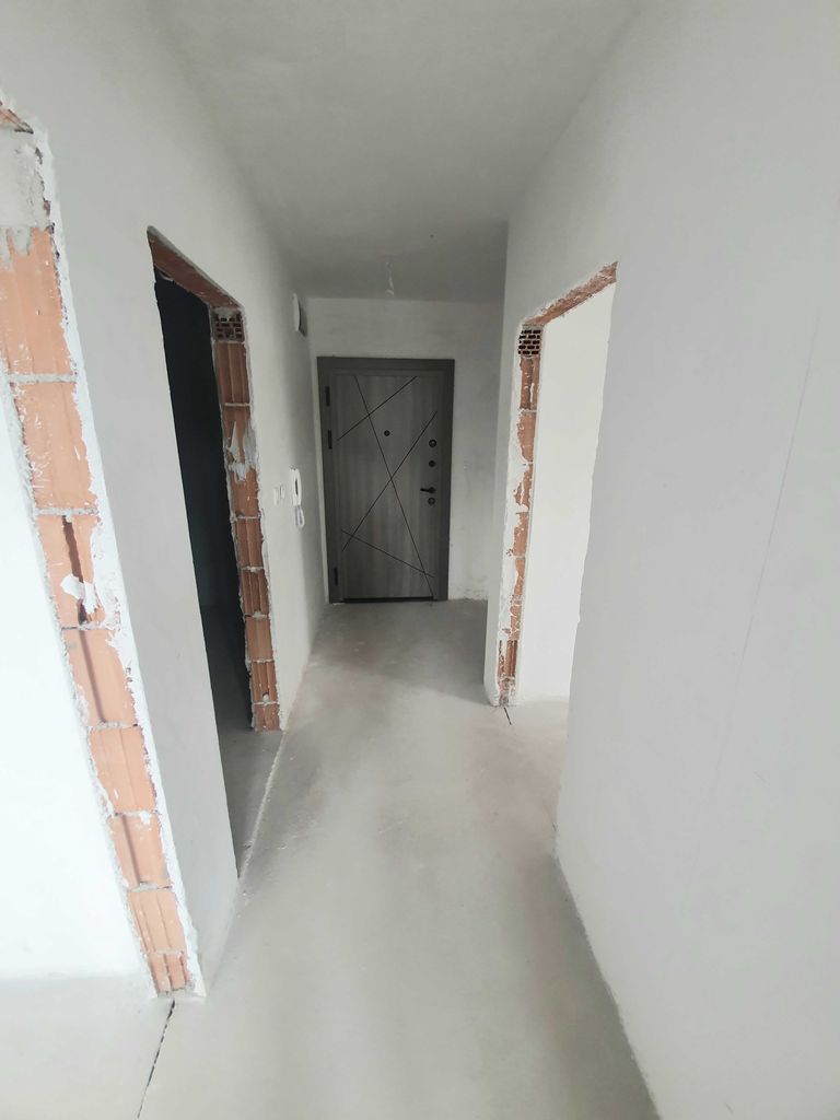 Продава се Тристаен апартамент в Велико Търново, Център - 91 кв.м за 1143 €/кв.м - Снимка #10