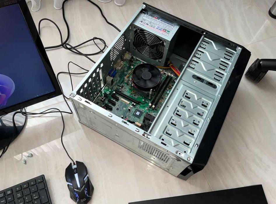 Компьютер i3 ( в нём много игр )
