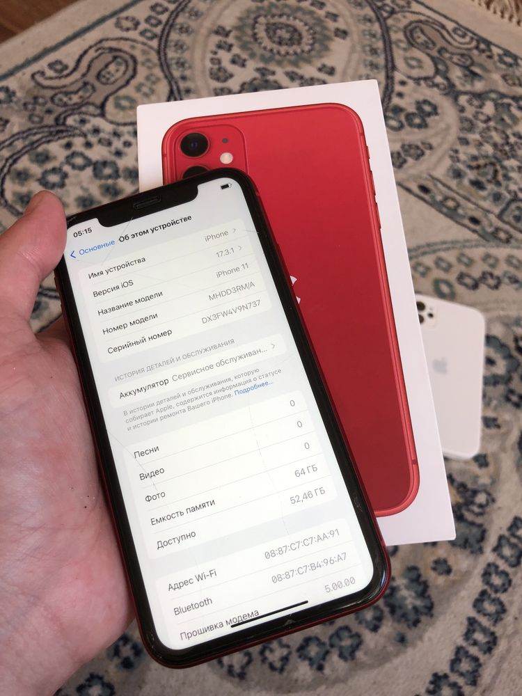 Продам IPhone 11 64G 80% Red в идеальном состянии все работает