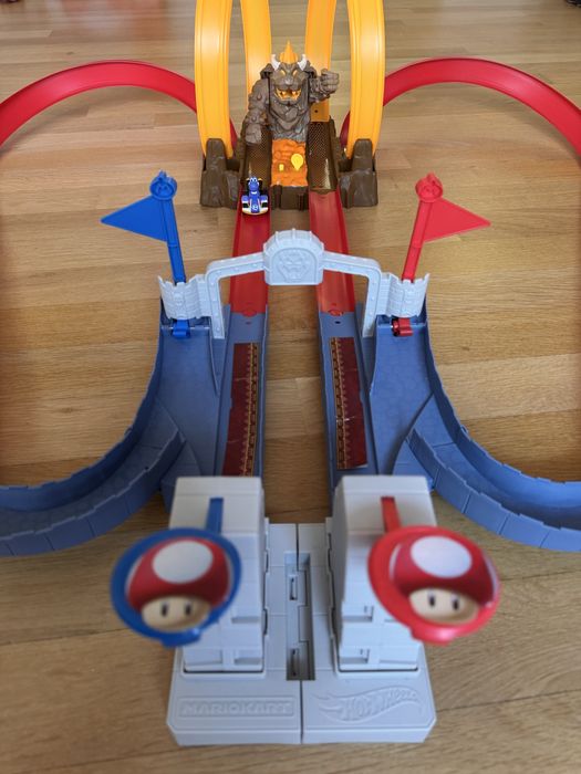 Писта Hot Wheels Mario Kart Bowser's Castle Trackset