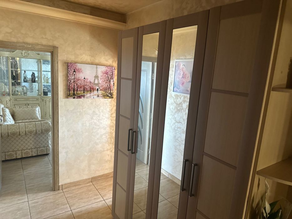 Închiriez ap 2 camere decomandat