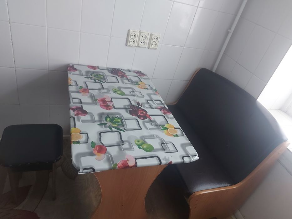 Кухонный стол стул 25000 тг