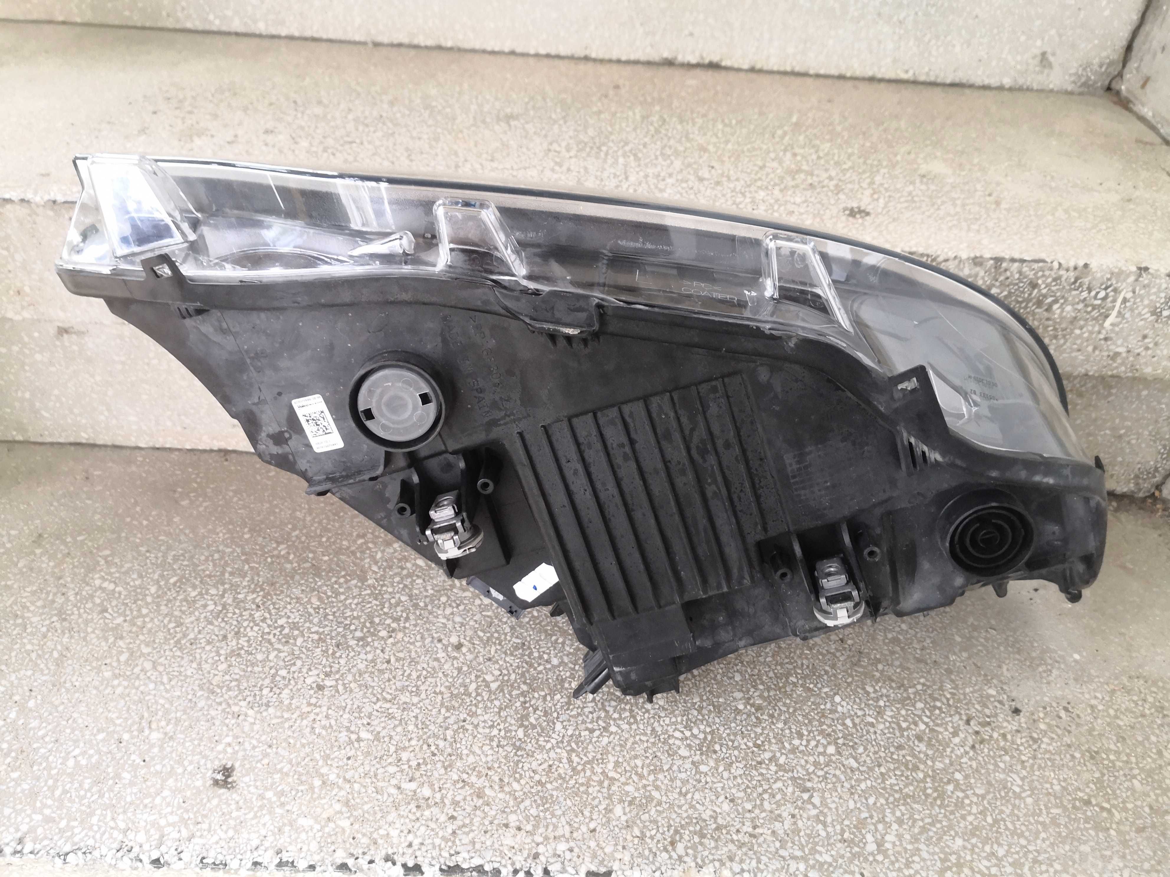 Фар BMW M3 M4 F32 F33 F36 Adaptive LED ляв/Фар БМВ М3 М4 Ф32 Ф33 Ф36
