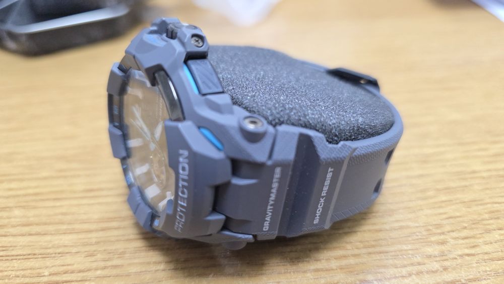 Часовник Casio G Shock GravityMaster