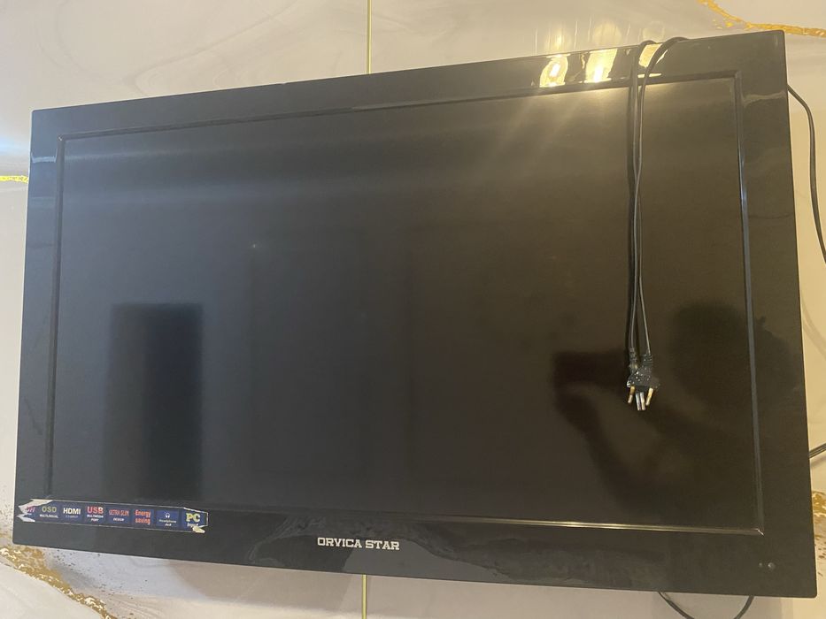 Телевизор срочно продам с связи переездом