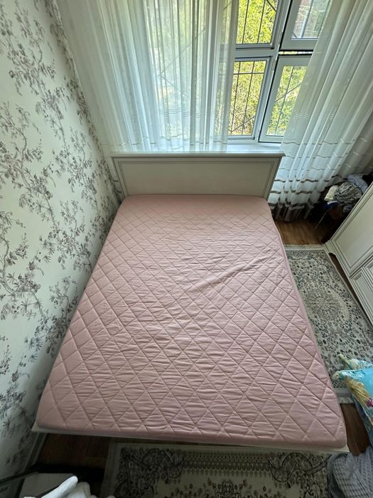 Продается кровать для спальни