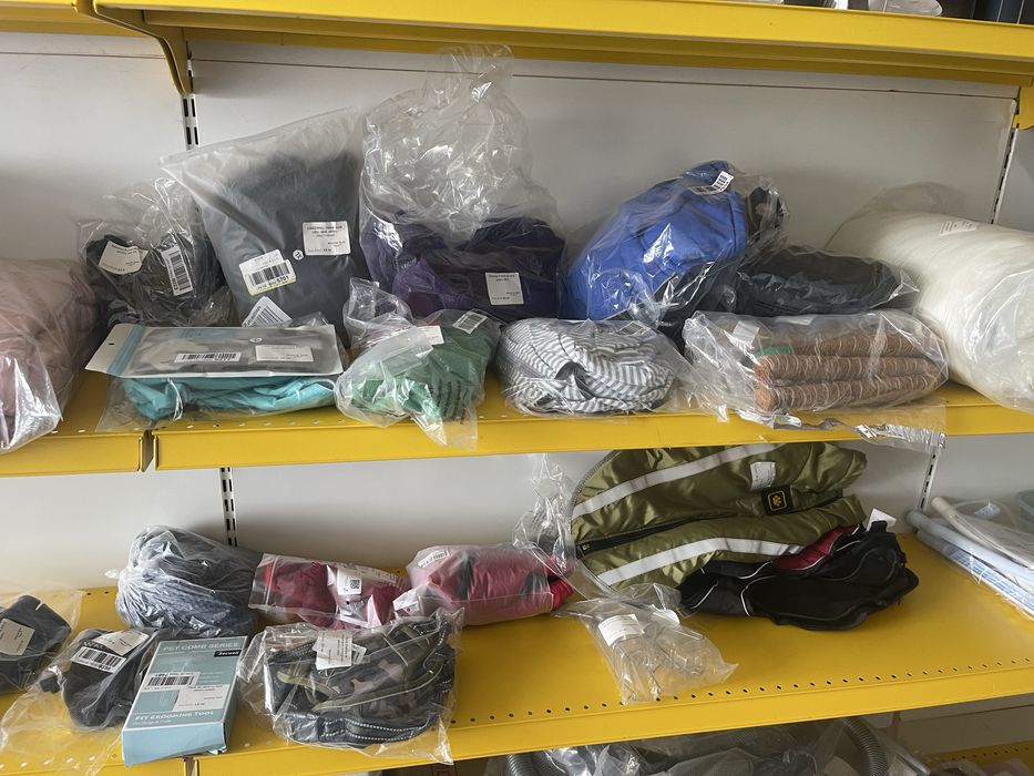 Aparate și hăinuțe pentru animale de companie