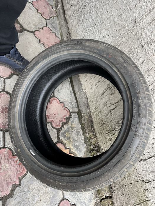 Продается шины 17 размер 4 пары