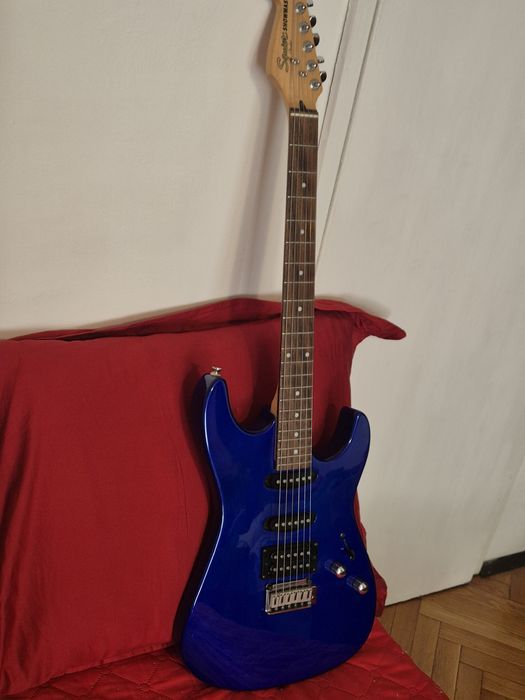 Електрическа китара Squier Showmaster