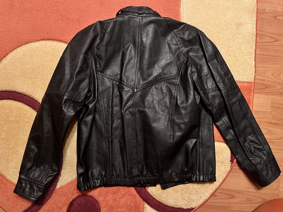 Geaca de piele romaneasca