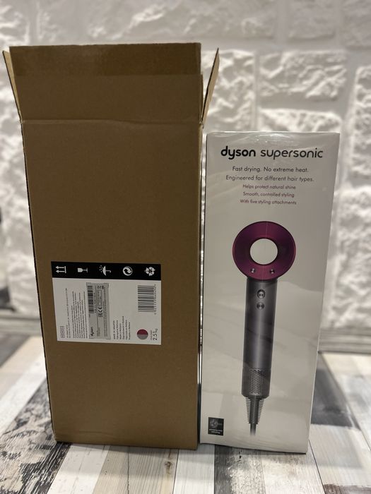 Uscator de par DYSON Supersonic