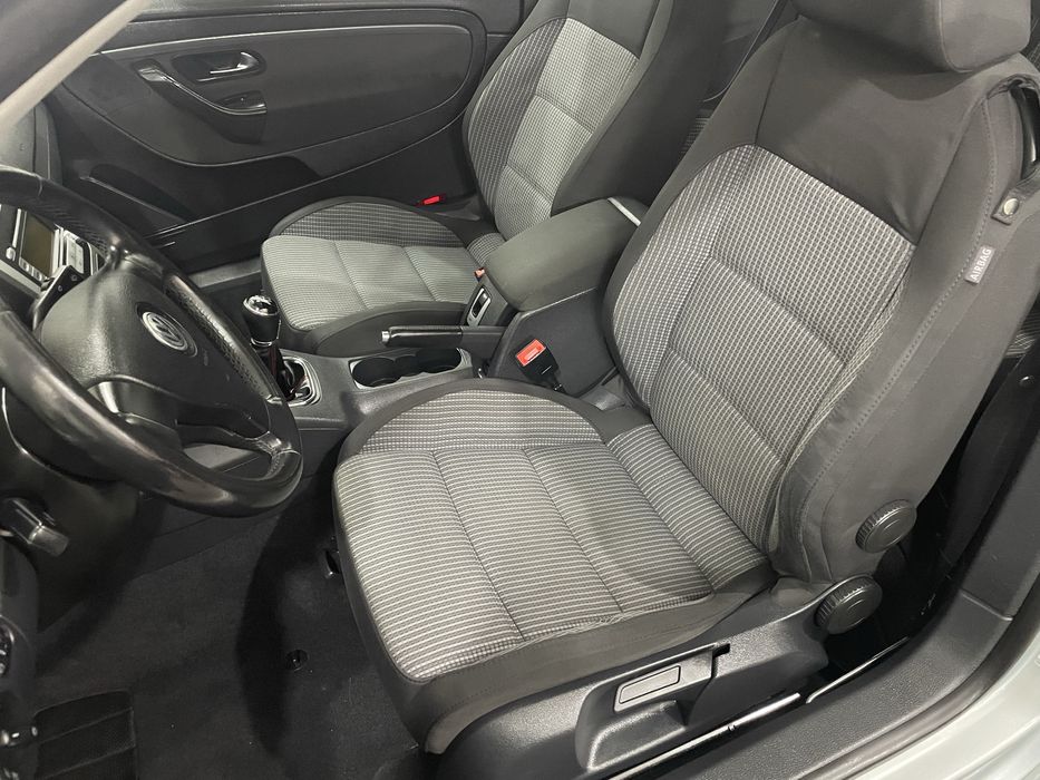 Vand/Schimb Volkswagen Eos 2.0tdi 140cp Decapotabil