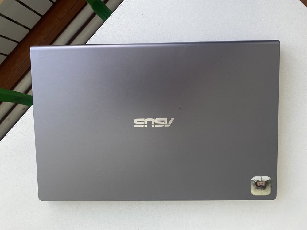 Ноутбук ASUS Laptor Core i3