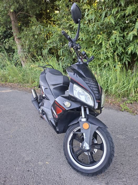 Vand scuter Tauris 125cc