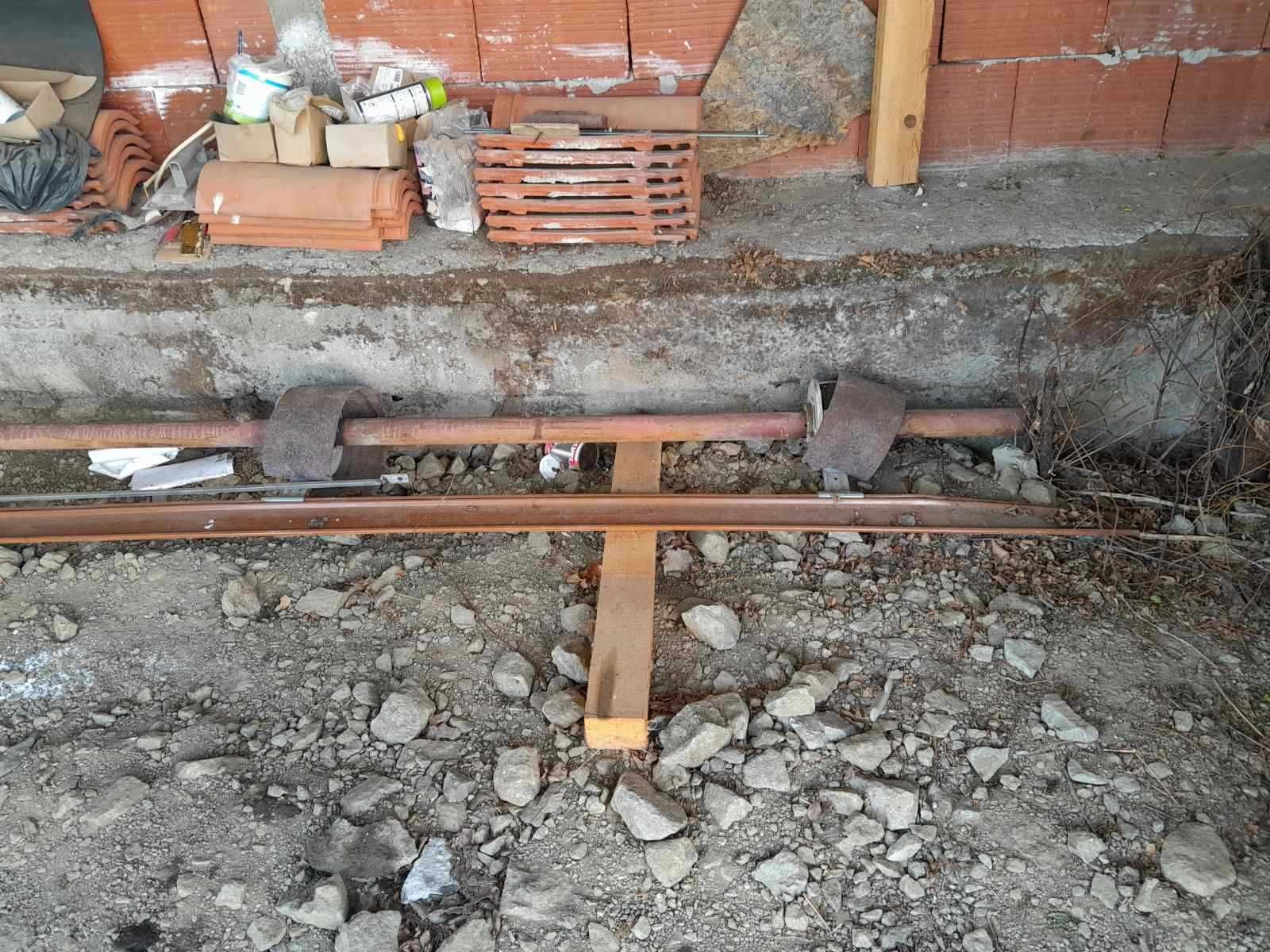 Продавам гаражна врата тип ролетна щора