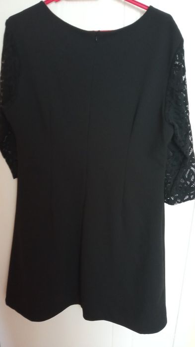 Рокля до коляното