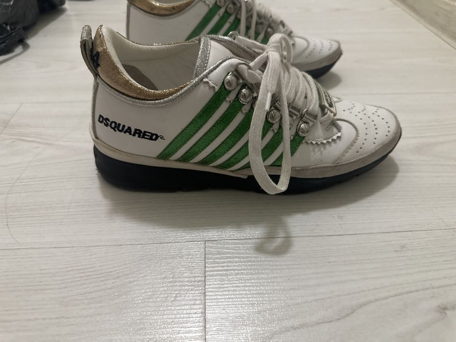 Dsquared носени много машко