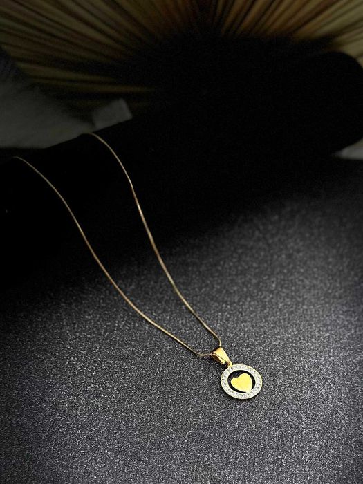 Колиета  от медицинска стомана 316L със златисто PVD покритие.