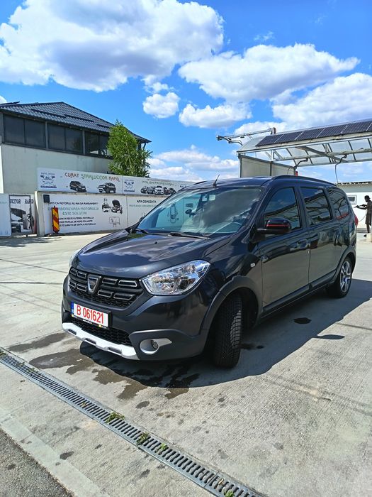 Vand Dacia Lodgy STAPWAY editie TECHROUD 1.5 116cp 7 locuri