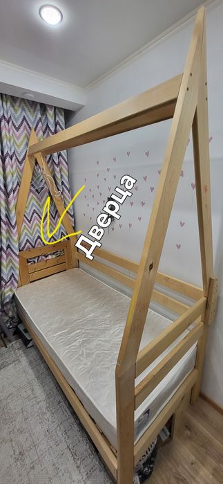 Продам кровать в детскую (скандинавский стиль)