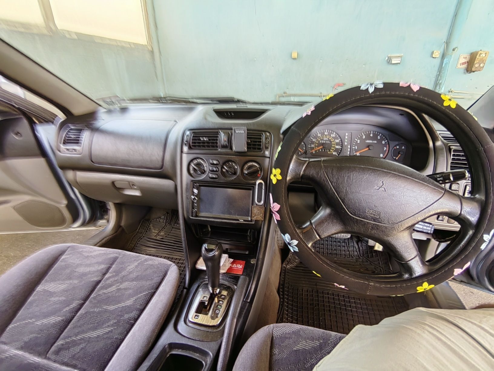 Mitsubishi galant 2.0 lpg