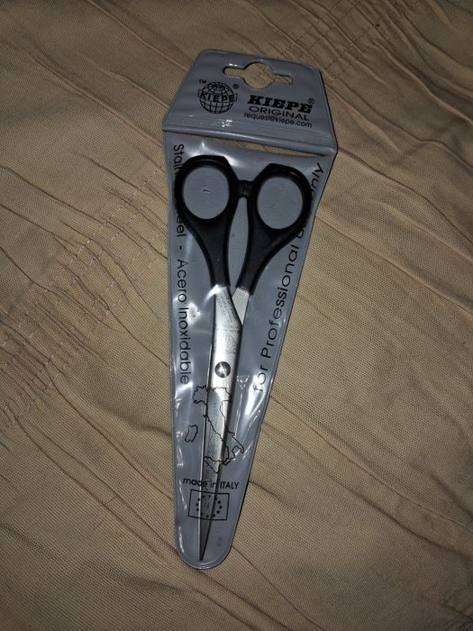 Профессиональные парикмахерские ножницы