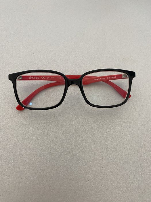 Продам детский оправа diverso