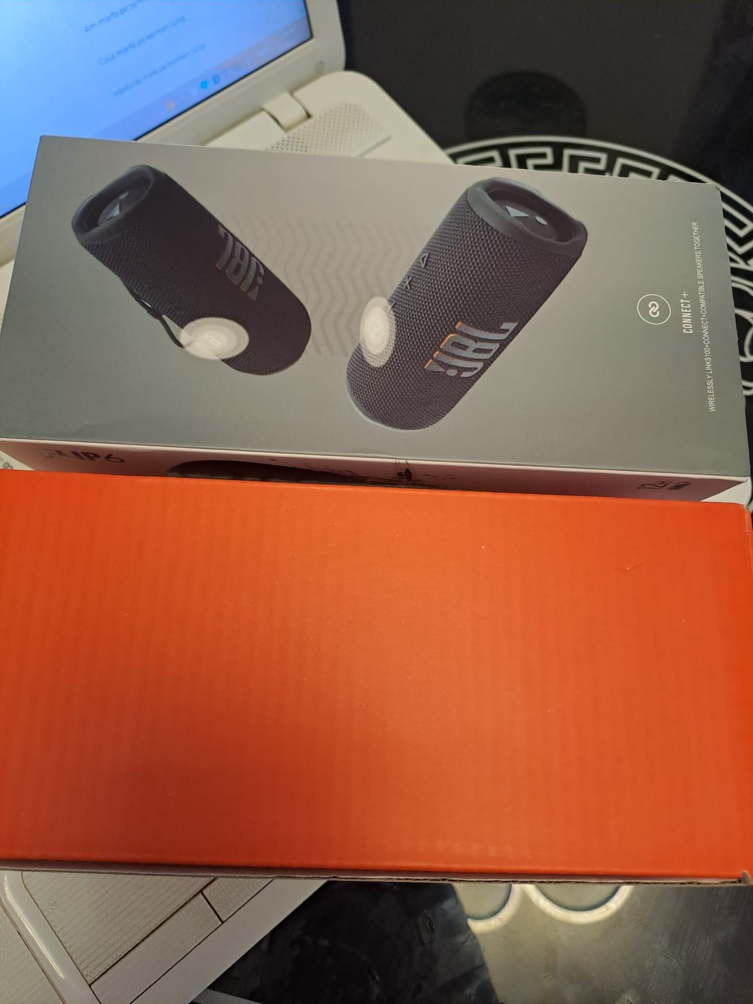 Boxa portabilă JBL FLIP6 noua