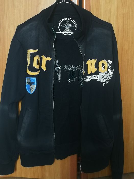 Torino cu fermoar neagră