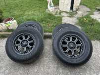 OFF ROAD джани с гуми
