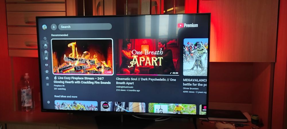 Vând Smart TV Philips 43PUS8919 THE ONE NOU! 43 inch