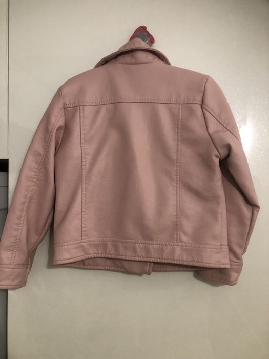 Еко кожа пепел роза яке с цип, с подплата  4-5г до 116см