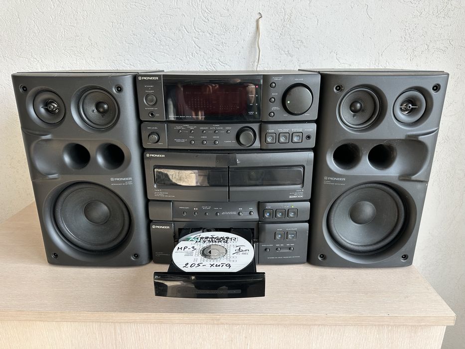 Pioneer радио-уредба