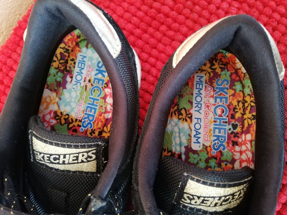 Adidași Skechers nr 38 dama