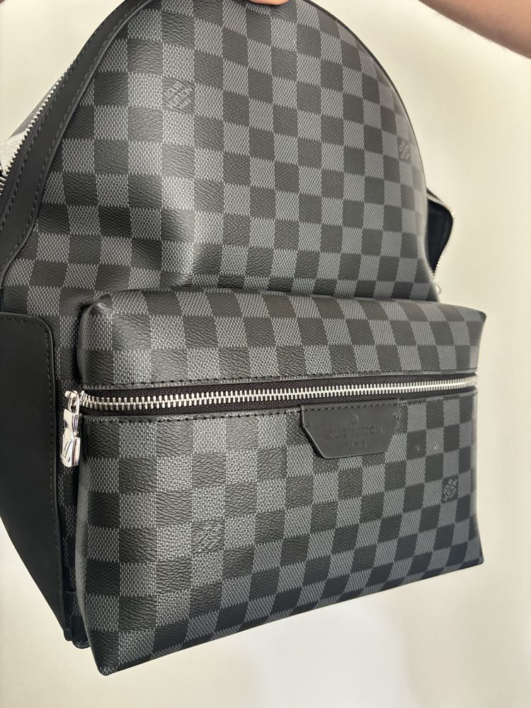 Louis Vuitton Michael Backpack Damier Graphite
