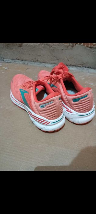 Adidași brooks adrenalina 22