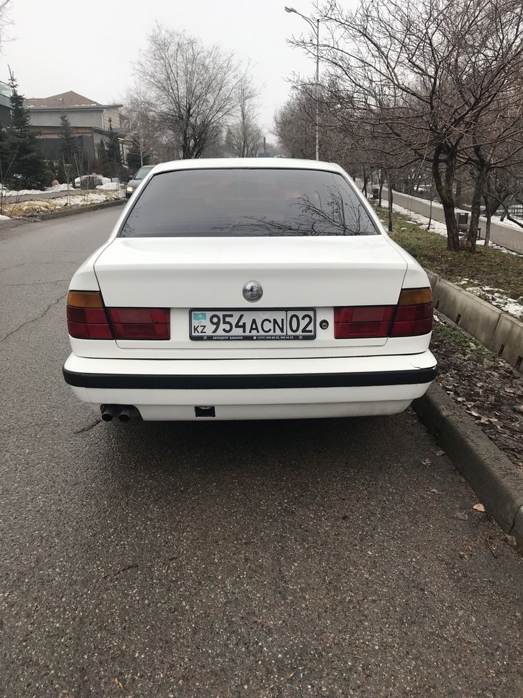 BMW e34 525 МКПП