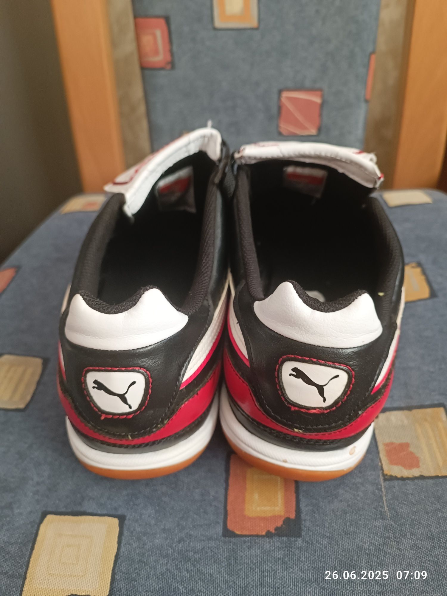 Маратонки за зала  Puma