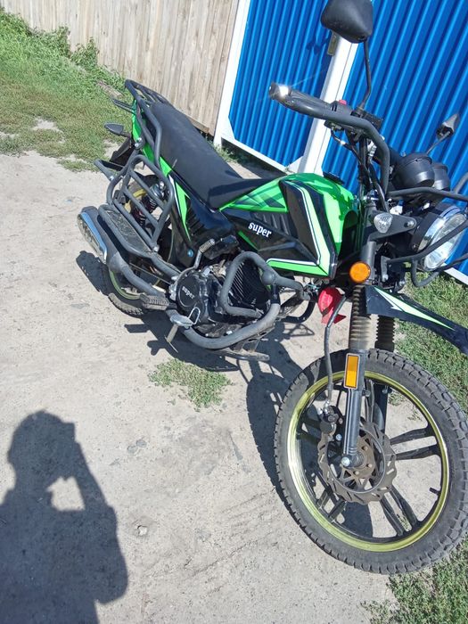Продам мотоцикл Syper 200cc
