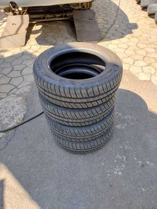Anvelope vara Dunlop compatibile Dacia 185/65/R15