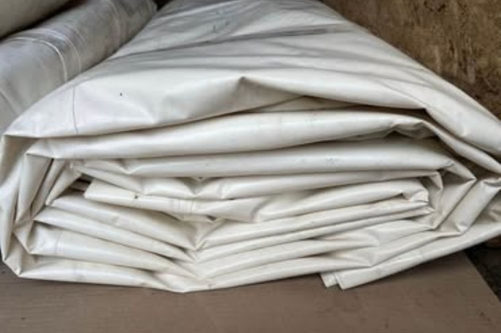 Vând prelate cauciucate noii