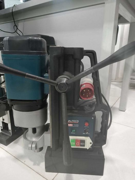 Cтанок сверлильный с магнитной стойкой ALTECO MD 1938