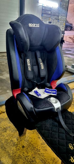 Автокресло Sparco