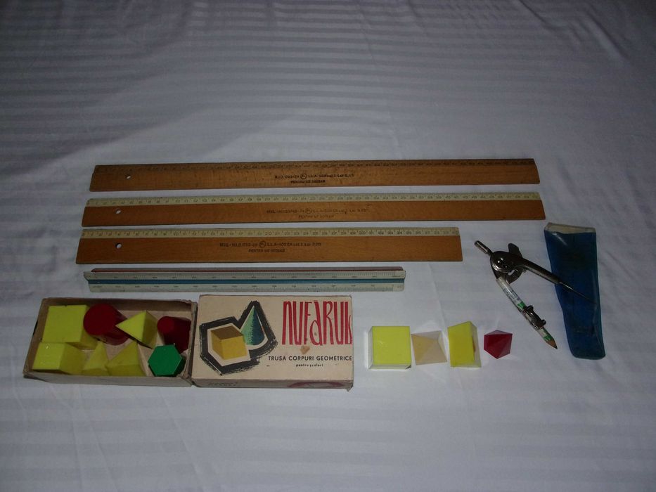 Articole Scolare anii 70-80 noi