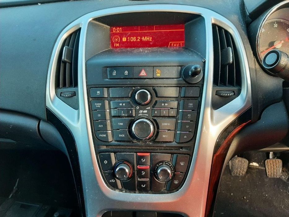 Rampa injectoare Opel Astra J 2011 BREAK 1.7 DTI A17DTR