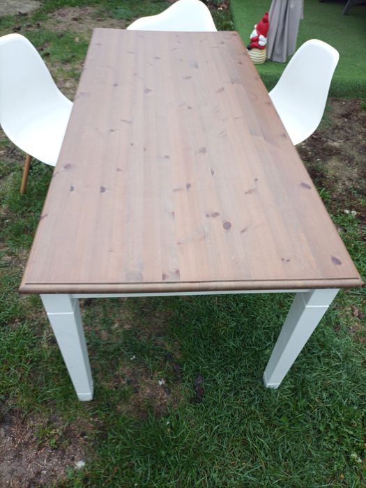 Masa cu 4 scaune + 1 tip fotoliu