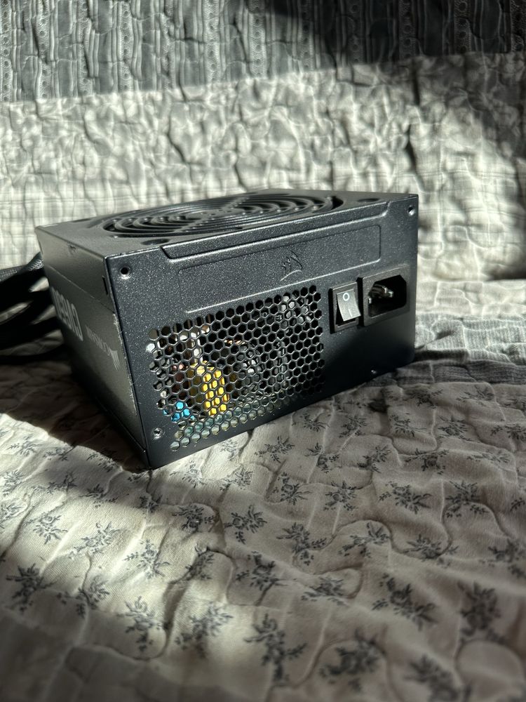 Sursa Corsair CV650