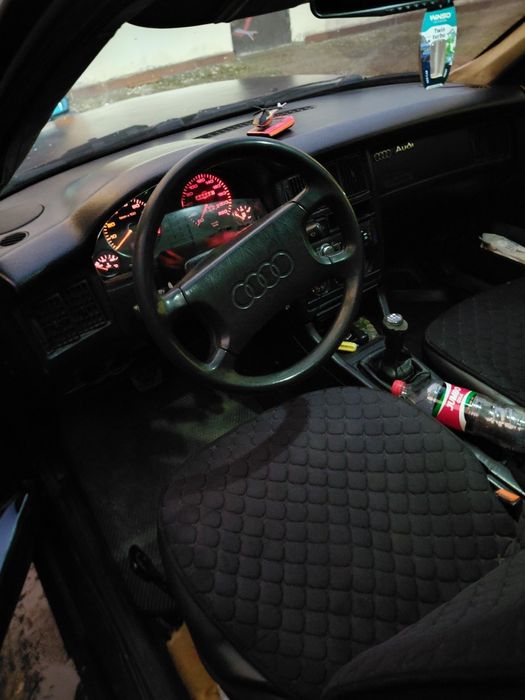 Ауди 80 1.8 моно газ бинзин