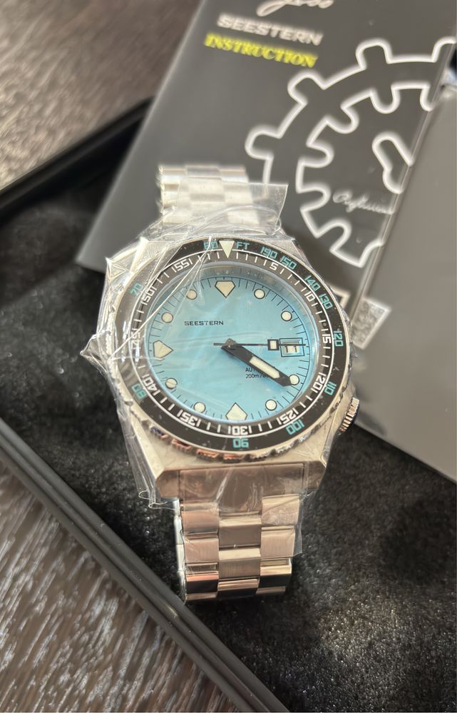 Часы Seestern SUB600T