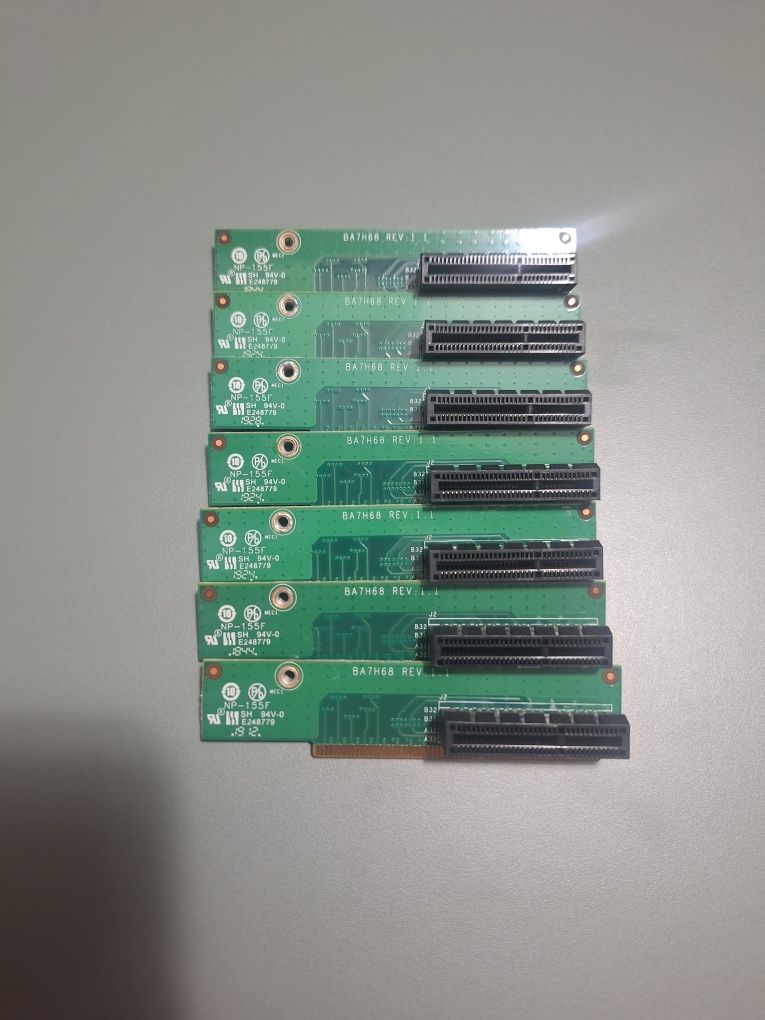 Riser PCI Express compatibil Lenovo ThinkCentre ThinkStation